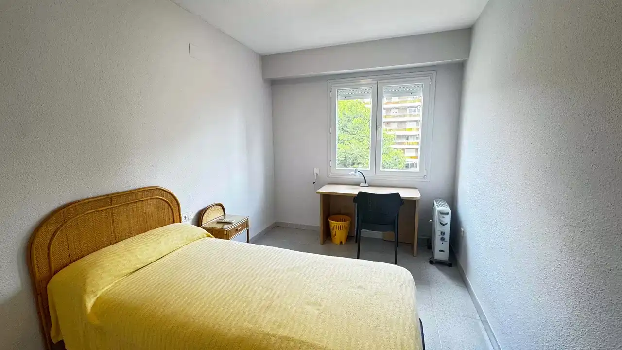 Apartment mit Pool zur Miete in Carrer Bisbe Serra 10, imagen 8