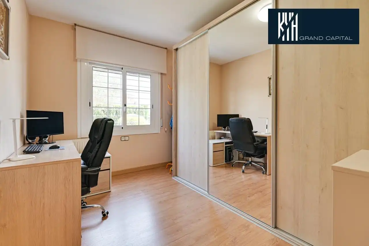 Casa con terraza en venta en Urbanització Llac del Cigne, imagen 27