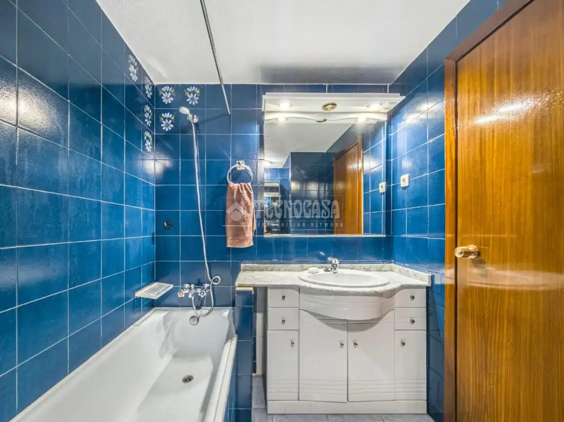 Baño de Piso en venta en Madrid con Aire acondicionado, Calefacción y Terraza