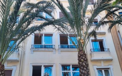 Vista exterior de Pis en venda en Alicante / Alacant amb Balcó