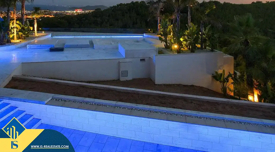 Chalet con piscina en venta en S'Eixample - Can Misses, imagen 2