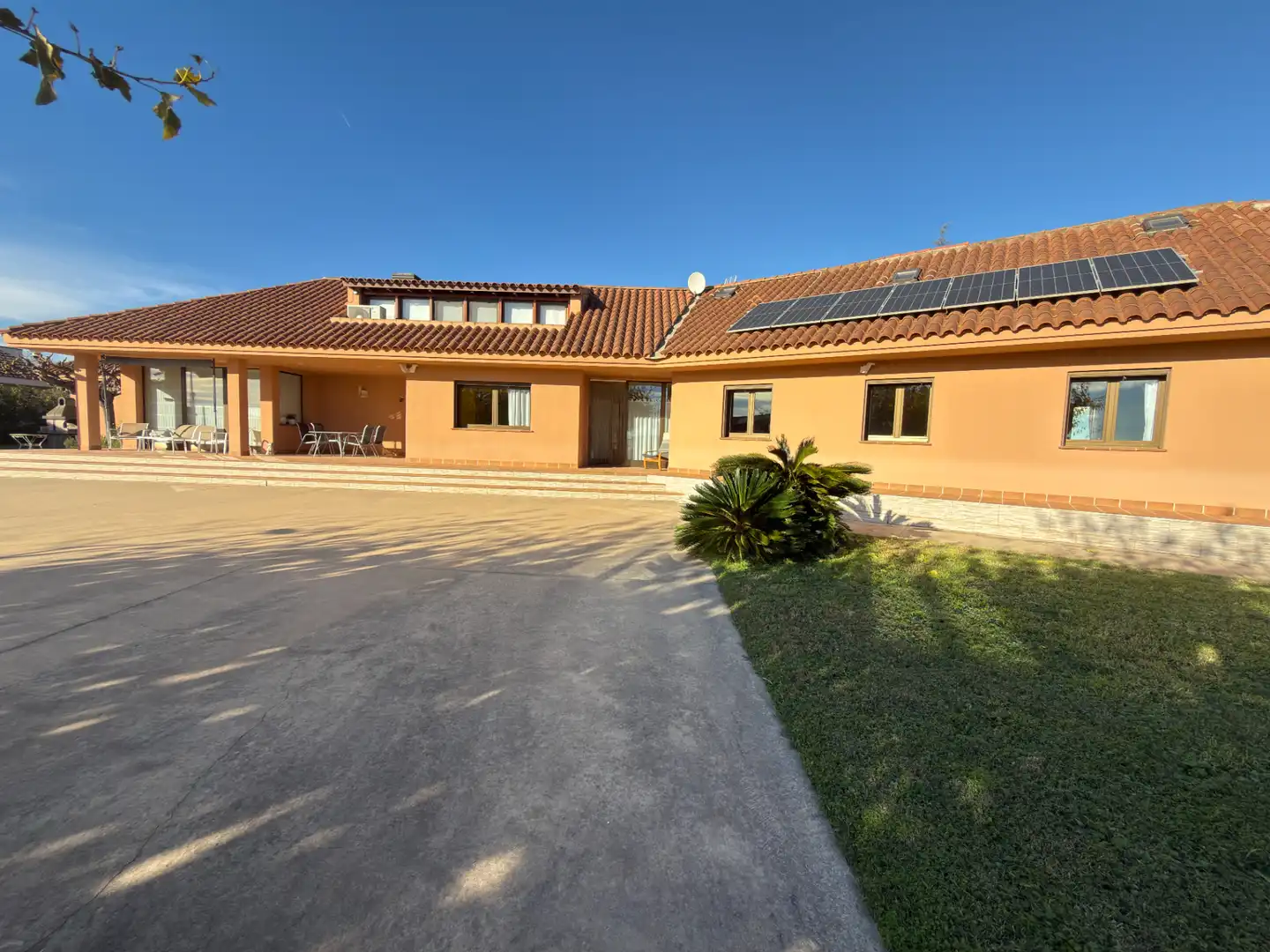 Chalet con terraza en venta en Avinguda Catalunya 49, imagen 3