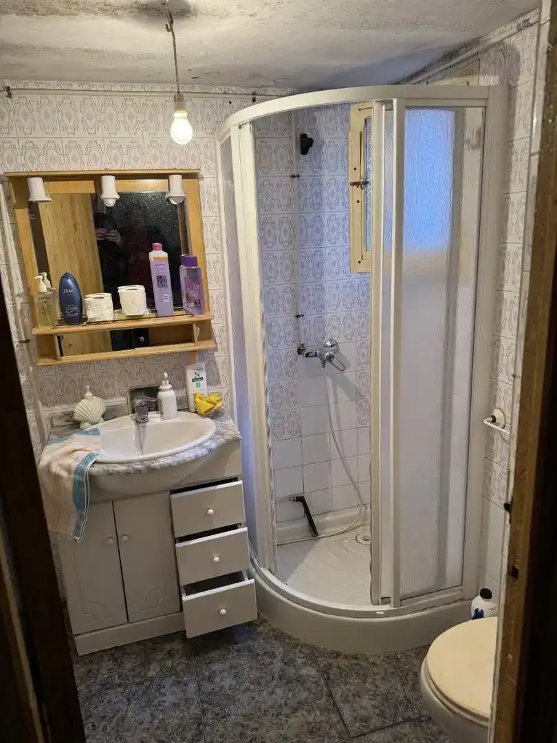 Baño de Casa adosada en venta en El Provencio   con Amueblado, Horno y Lavadora