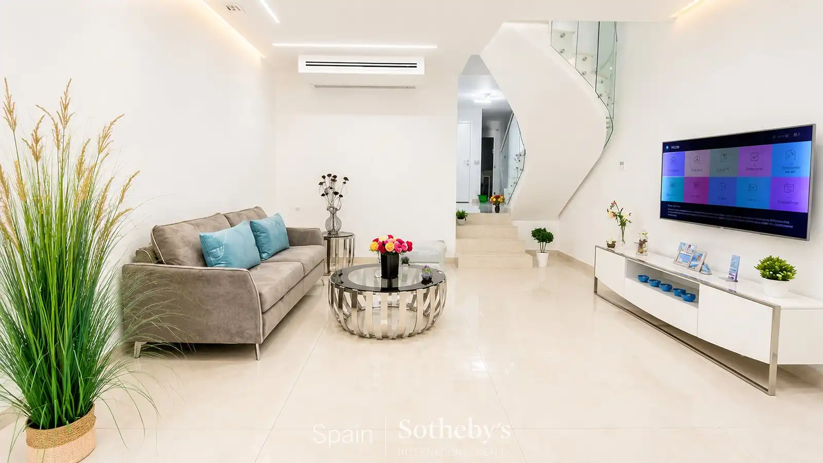 Sala de estar de Casa o chalet en venta en Adeje con Aire acondicionado, Terraza y Piscina comunitaria