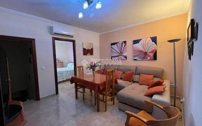 Living room of House or chalet for sale in  Sevilla Capital  with Air Conditioner and Balcony