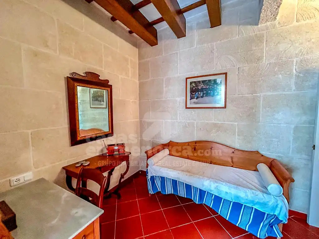 Country homes for sale in Cala Blanca