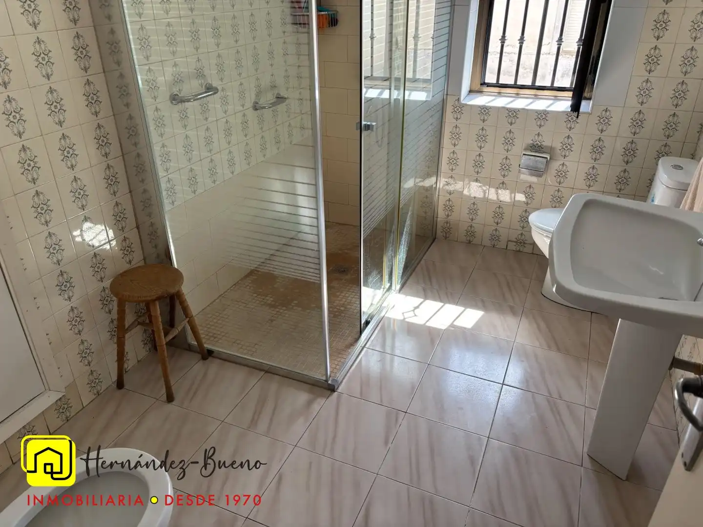 Bathroom of Houses for sale in La Fuente de San Esteban   with Heating and Terrace