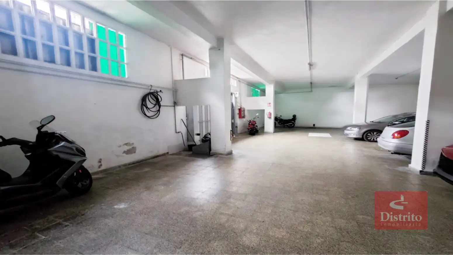Garage zur Miete in Santander