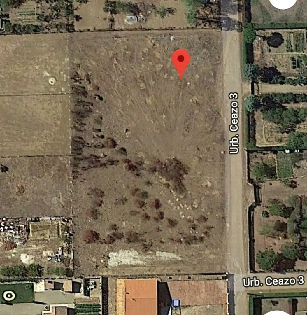 Terreno residencial en venta en Urbanización Ceazo 3 32