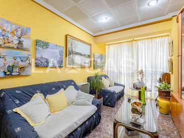 Flat with balcony for sale in Algirós