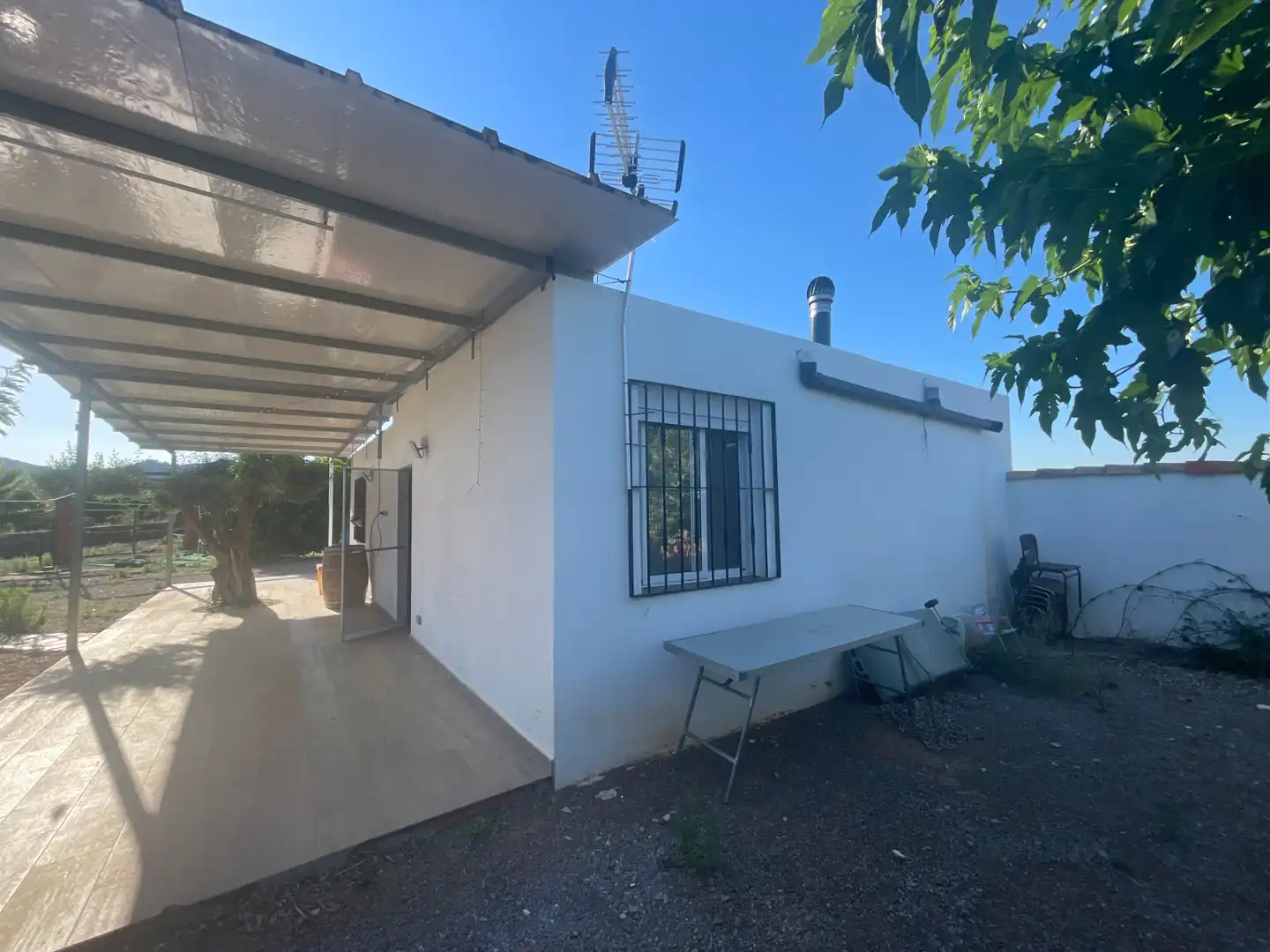Vista exterior de Casa o xalet en venda en Betxí amb Jardí privat, Terrassa i Piscina