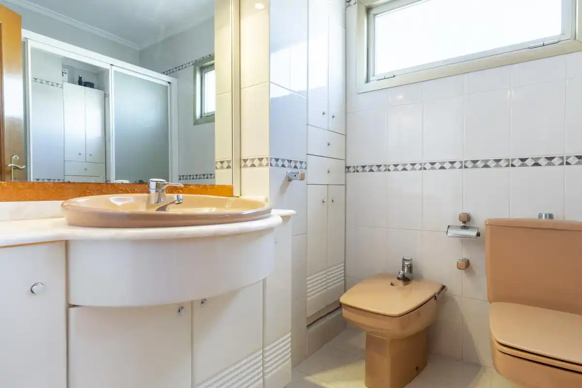 Baño de Piso en venta en La Pobla de Farnals con Calefacción, Jardín privado y Terraza