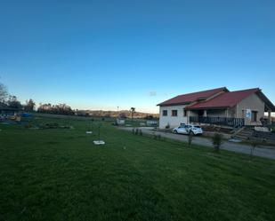 Casa o xalet en venda en Santiago de Compostela  amb Calefacció, Jardí privat i Parquet