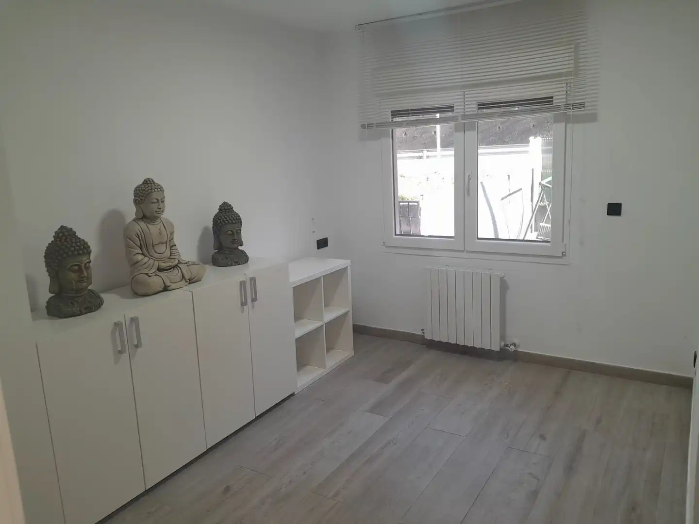 Dormitori de Casa o xalet en venda en Mieres (Asturias) amb Calefacció, Jardí privat i Parquet