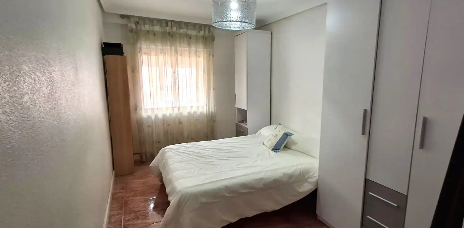 Dormitori de Pis en venda en Valladolid amb Calefacció i Terrassa