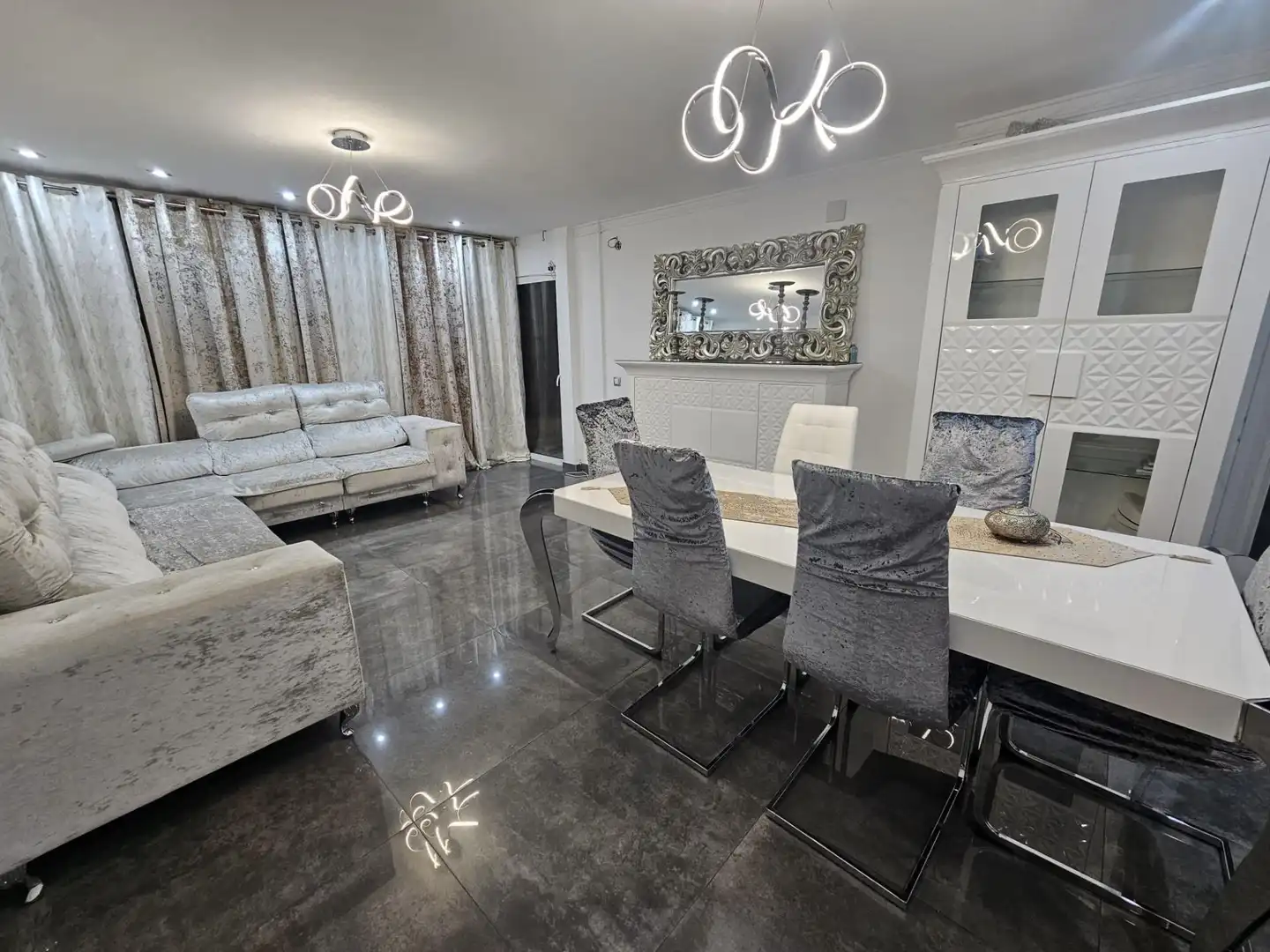 Comedor de Piso en venta en Valencia con Aire acondicionado, Calefacción y Terraza
