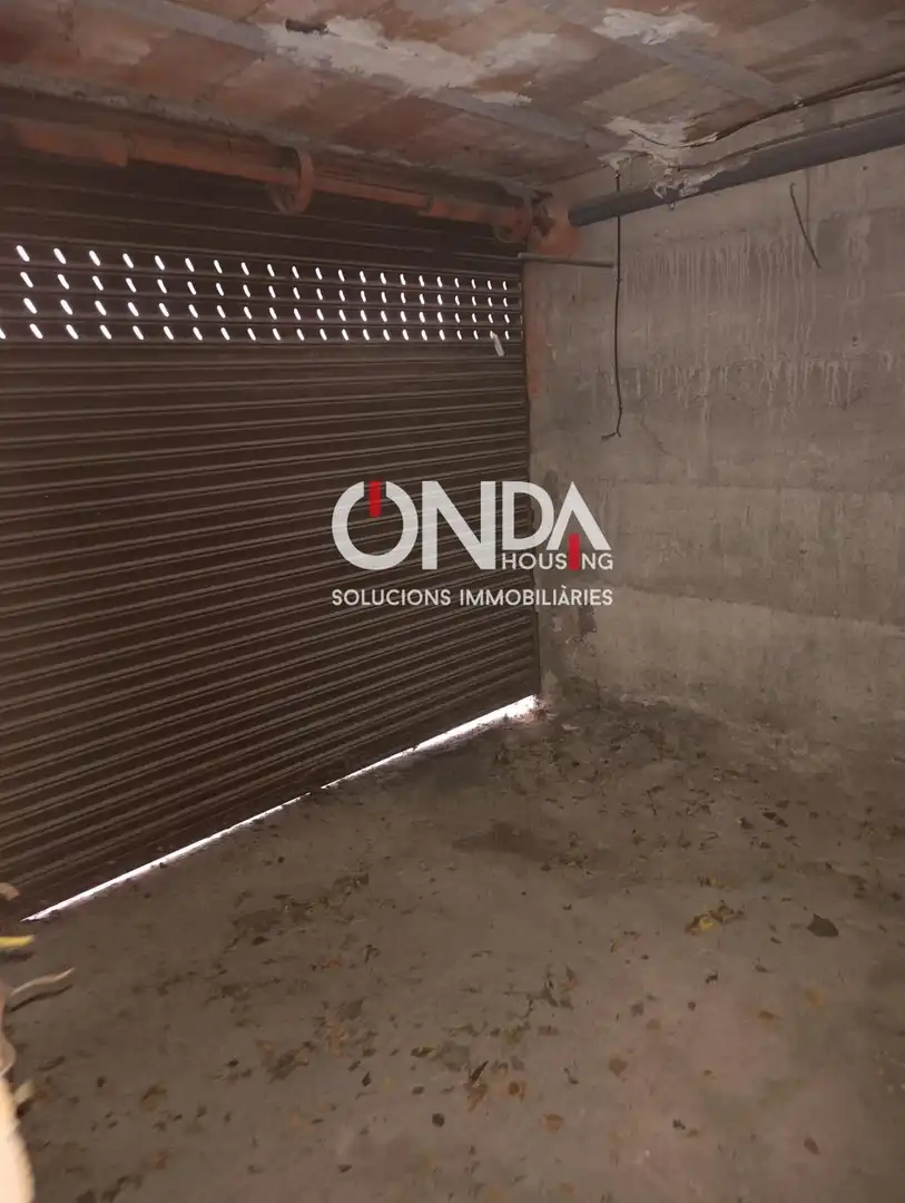 Commercial properties for rent in Àger