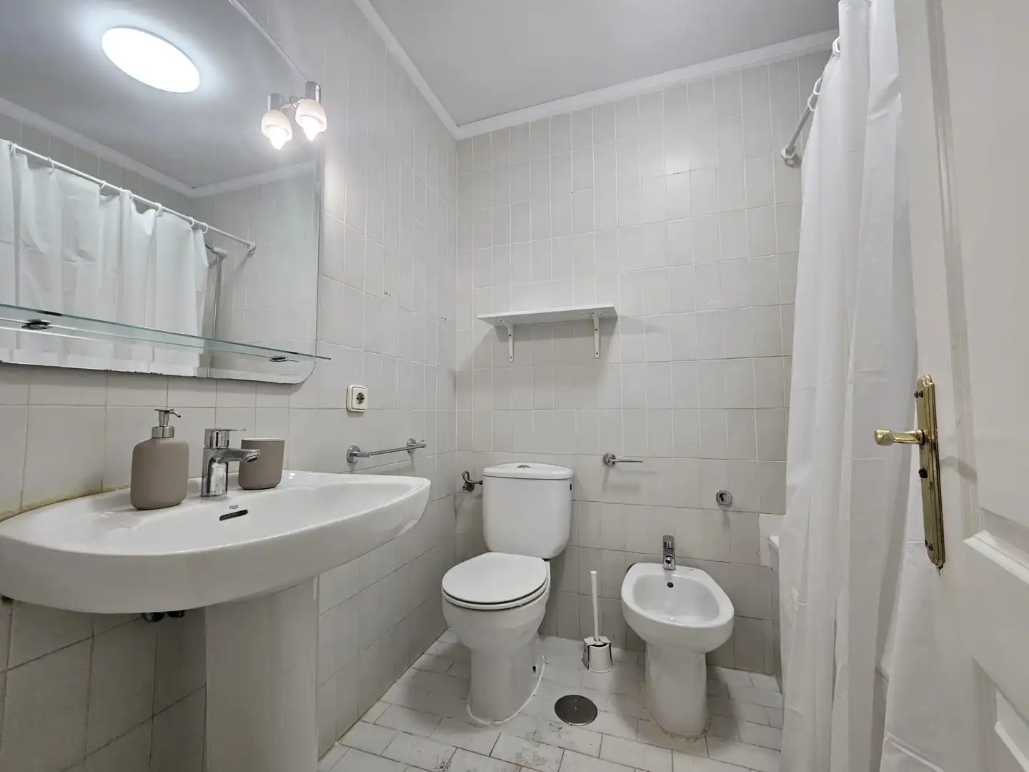 Room in Avenida Francisco la Roche, 57, Urbanización Anaga