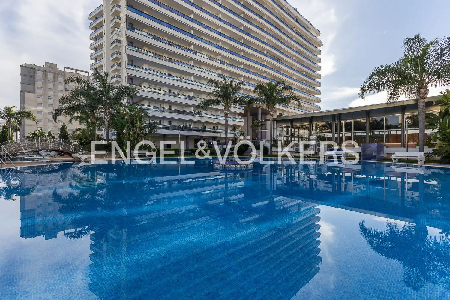 Swimming pool of Flat for rent in Gandia  with Air Conditioner, Heating and Terrace