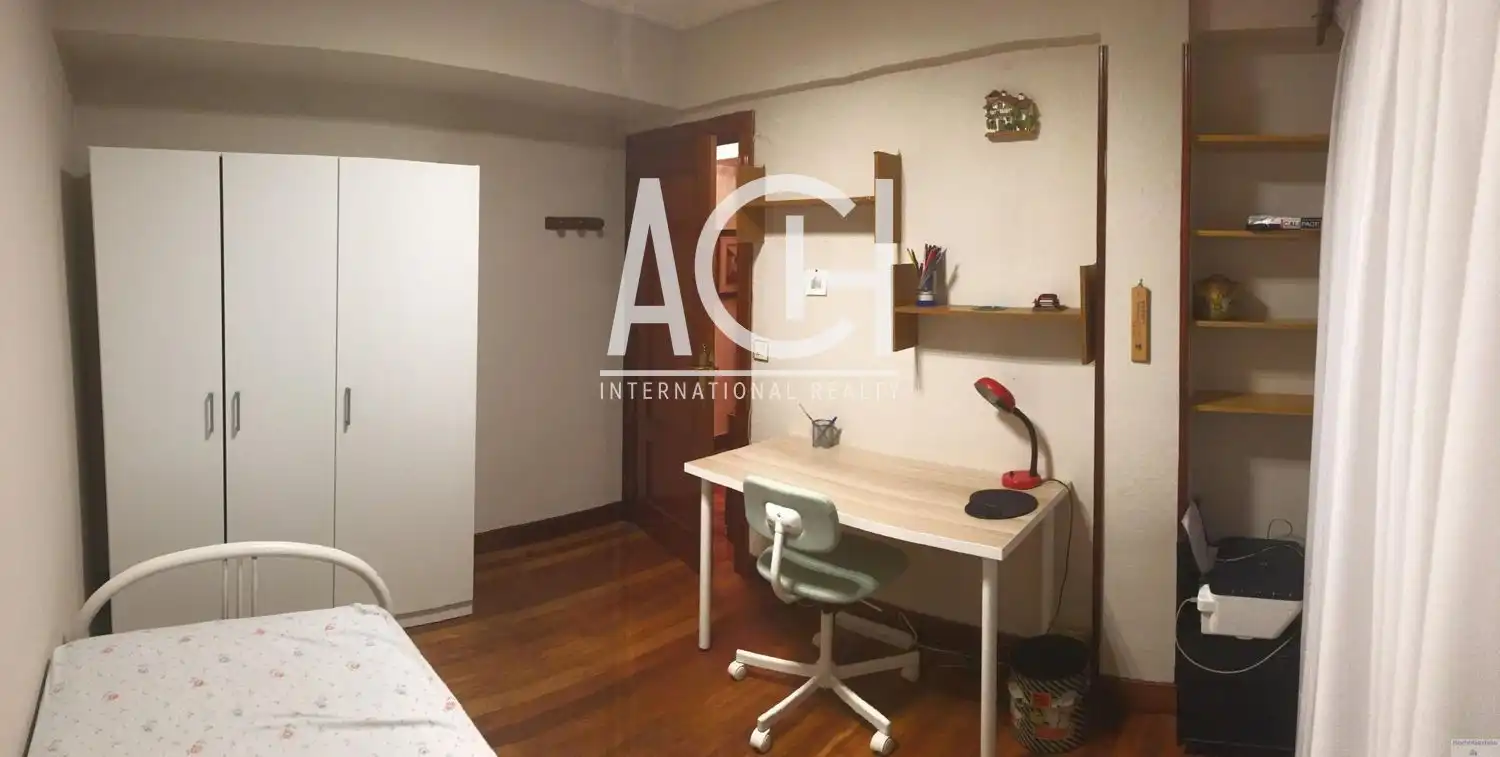 Flat for rent in CALLE JULIO URQUIJO, San Pedro de Deusto - La Ribera