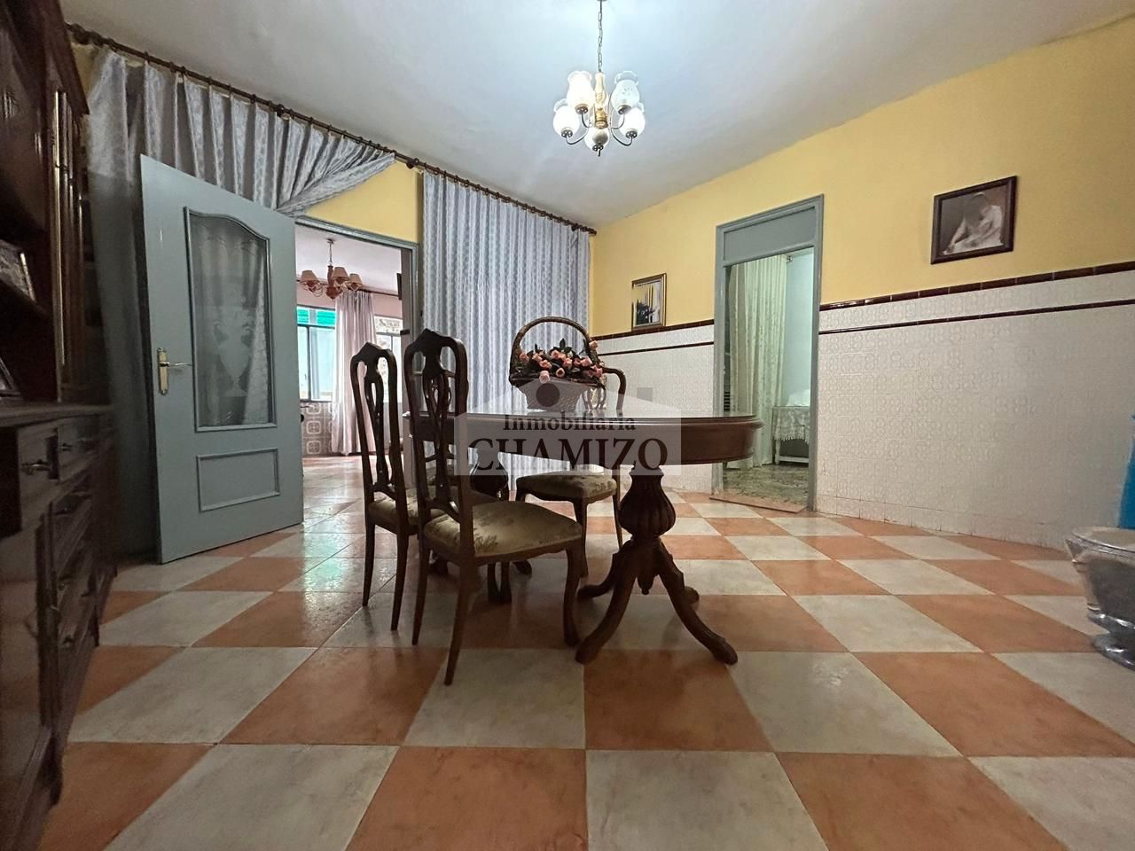 Menjador de Casa o xalet en venda en Villanueva de la Serena amb Aire condicionat, Terrassa i Traster