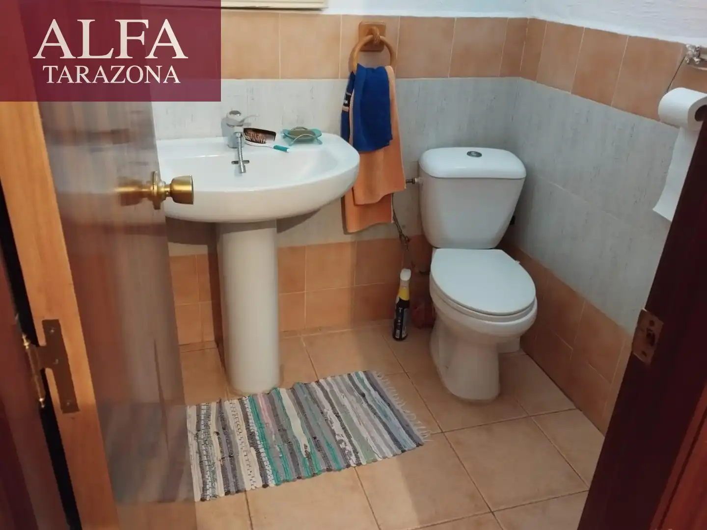 Bathroom of Country homes for sale in Novallas