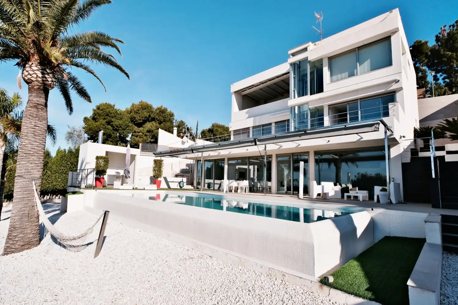 Vista exterior de Casa o chalet en venta en Sagunto / Sagunt con Aire acondicionado, Calefacción y Jardín privado