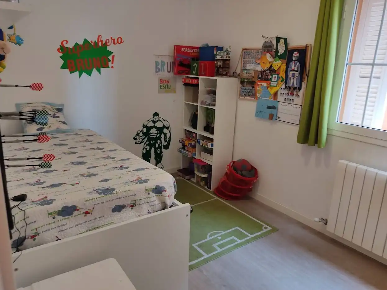 Bedroom of Flat for rent in Llevant