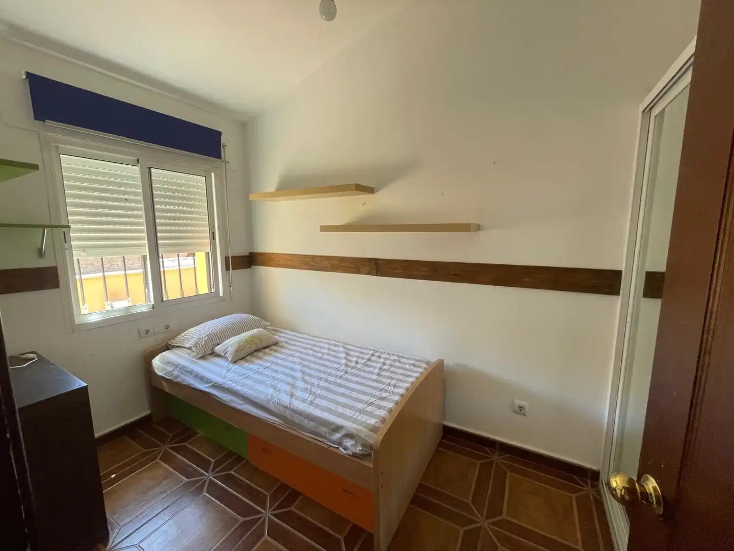 Habitación de Casa adosada de alquiler en Algeciras con Piscina comunitaria