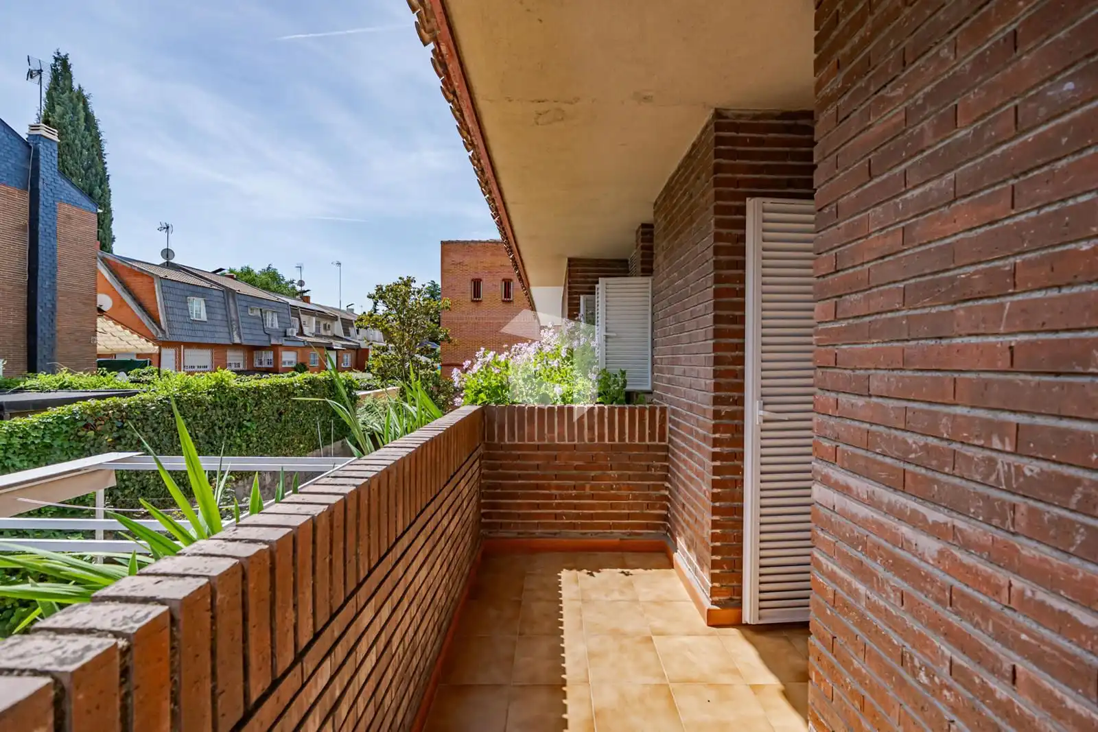 Terrassa de Casa adosada en venda en Pozuelo de Alarcón amb Aire condicionat, Calefacció i Jardí privat