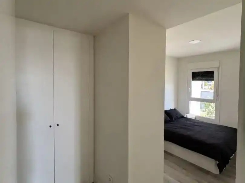 Schlafzimmer von Wohnung zur Miete in Dos Hermanas mit Klimaanlage, Terrasse und Balkon