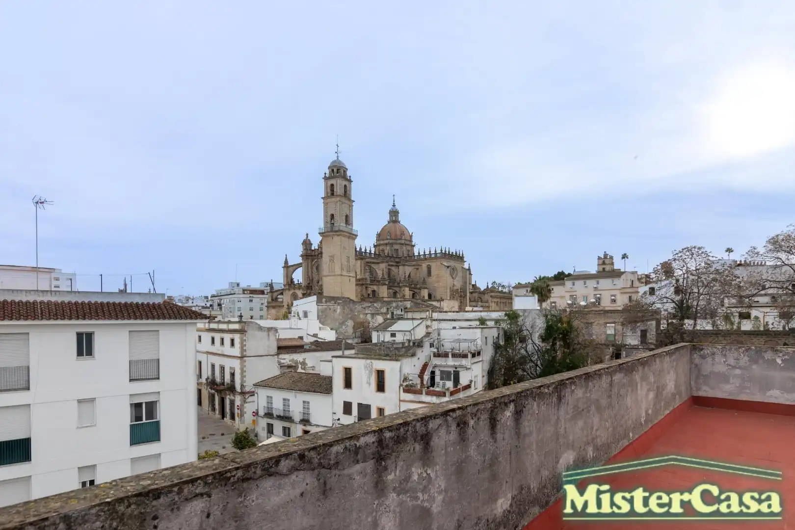Vista exterior de Pis en venda en Jerez de la Frontera amb Aire condicionat i Balcó