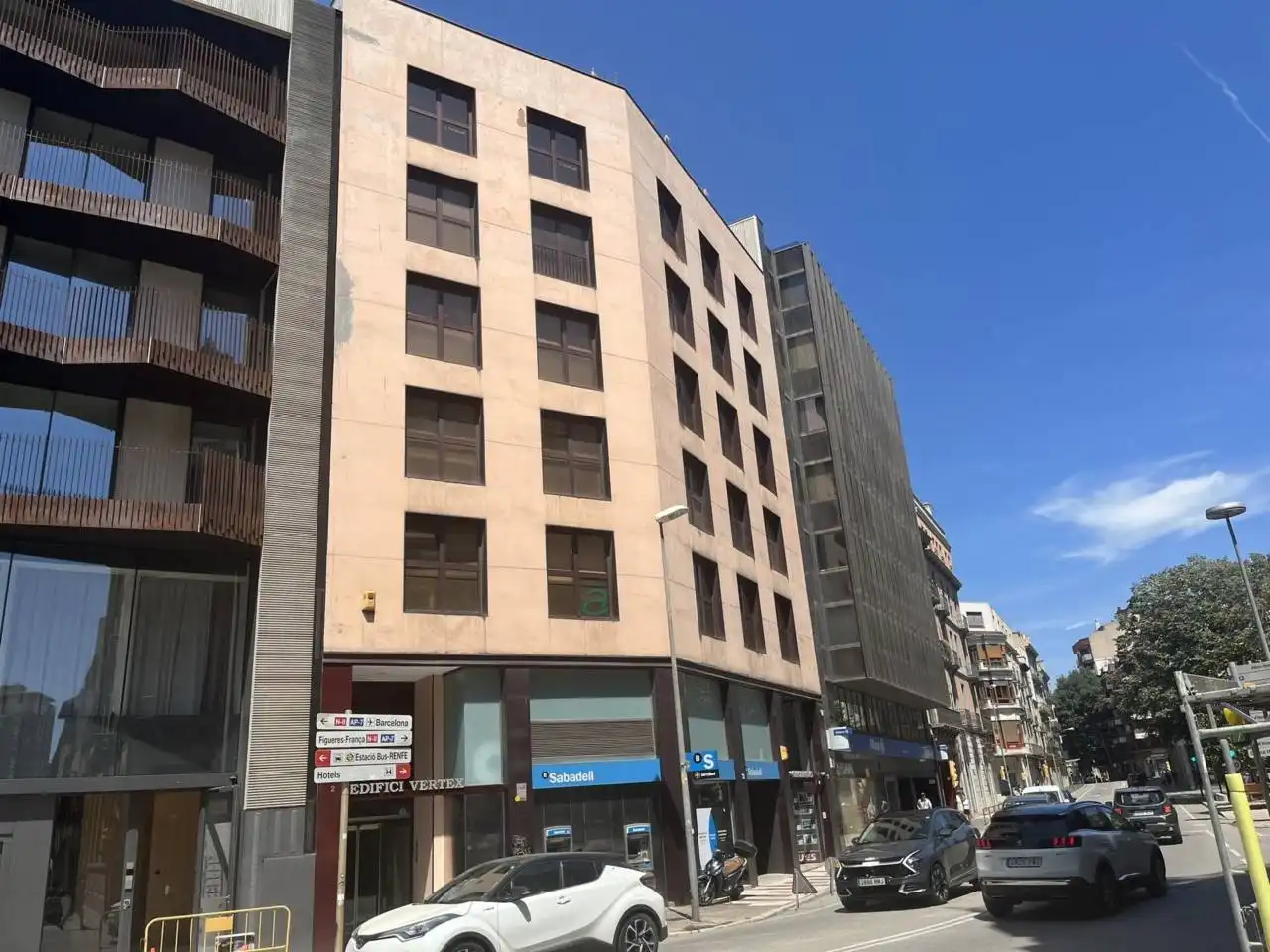 Oficina amb ascensor de lloguer a Calle Barcelona