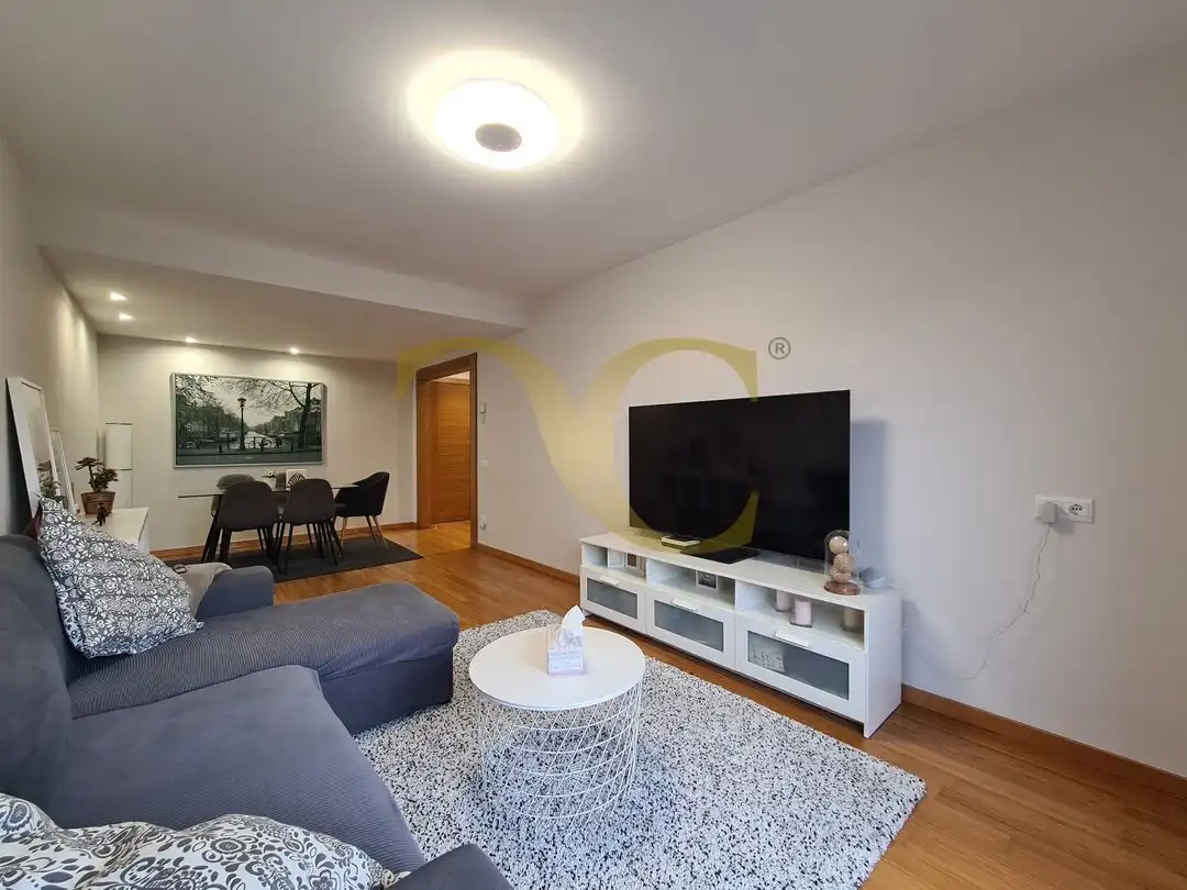 Wohnzimmer von Wohnung zum Verkauf in Oviedo  mit Heizung, Privatgarten und Terrasse