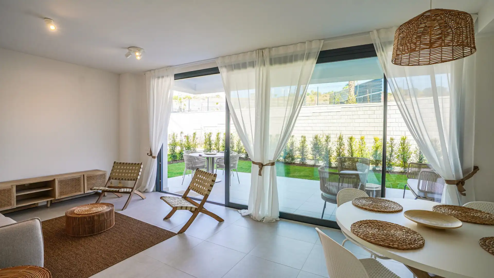 Ground floor for rent in La Concha - Resina Golf