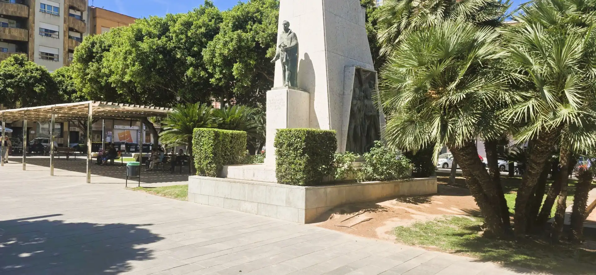 Vista exterior de Pis en venda en Sagunto / Sagunt amb Aire condicionat, Calefacció i Moblat