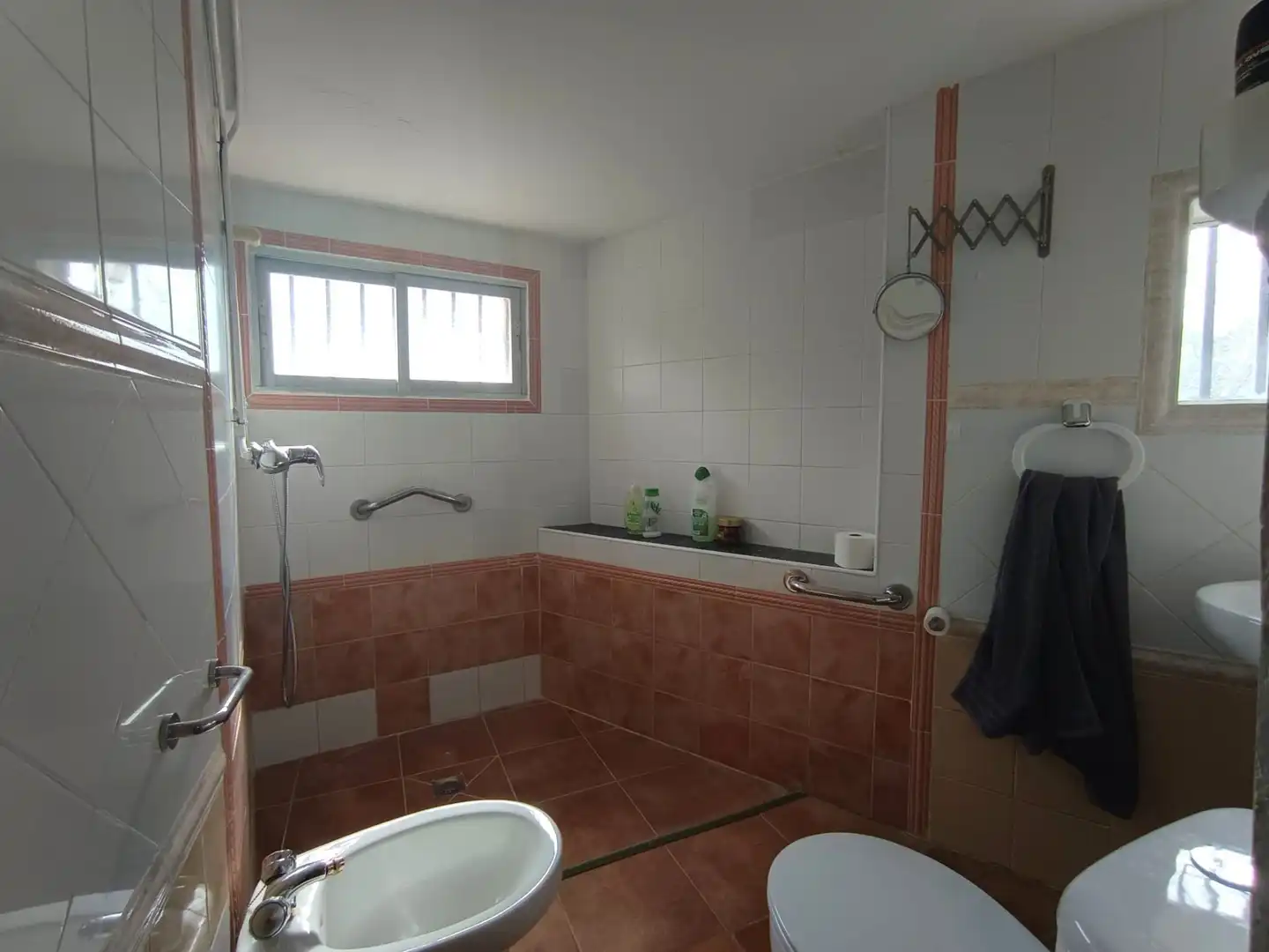Baño de Finca rústica en venta en Bierge con Calefacción, Terraza y Trastero