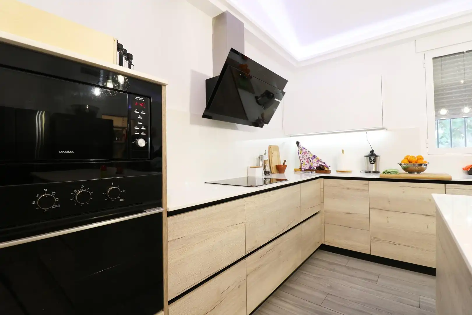 Cocina de Casa o chalet en venta en Elche / Elx con Aire acondicionado, Calefacción y Jardín privado