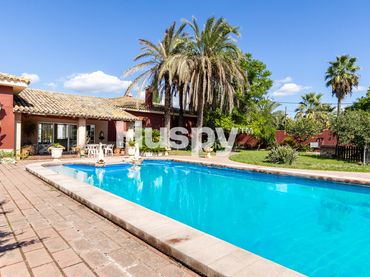 Villa in vendita a Carrer Número 7