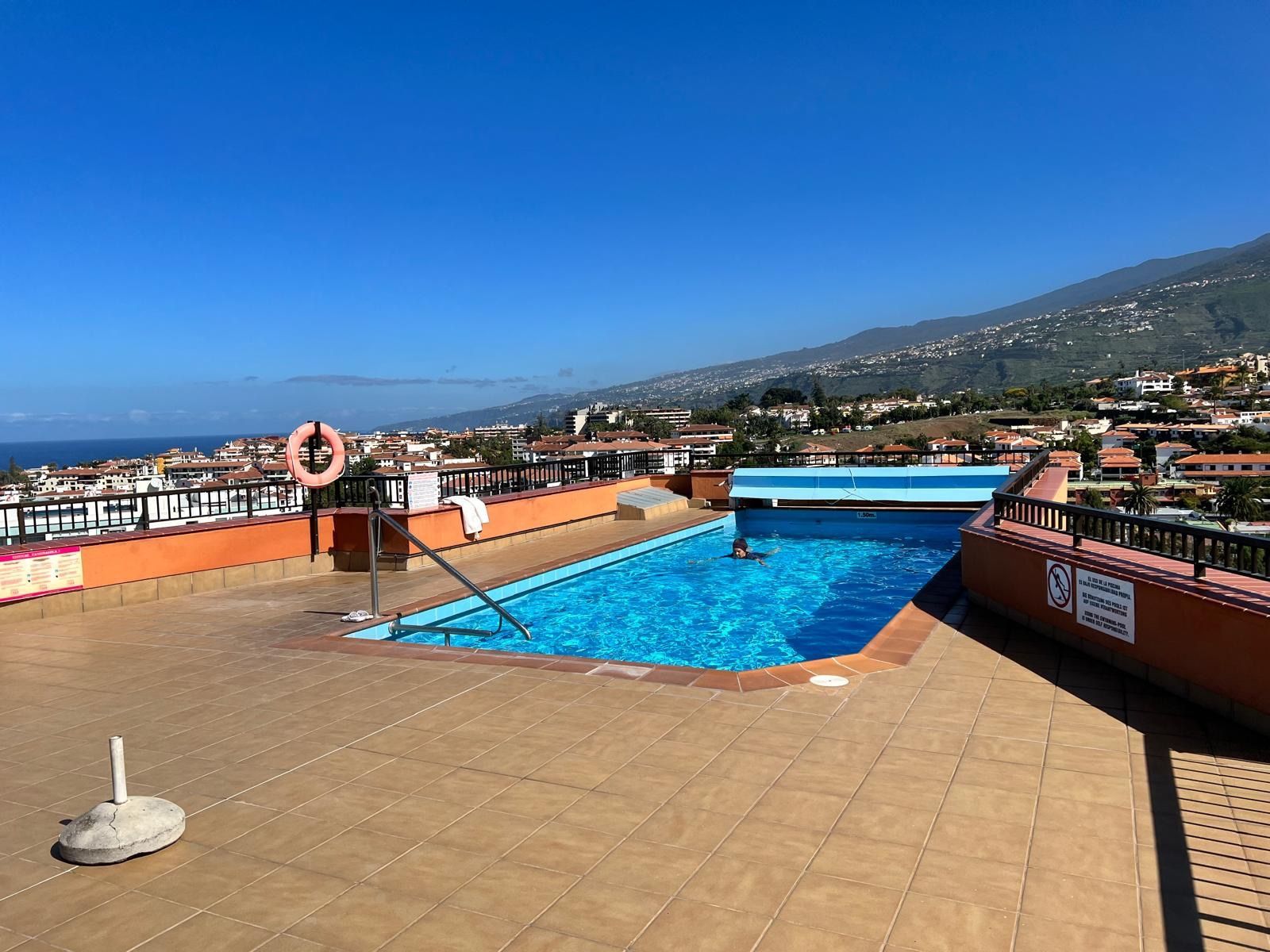 Piscina de Estudio en venta en Puerto de la Cruz con Amueblado y Piscina comunitaria