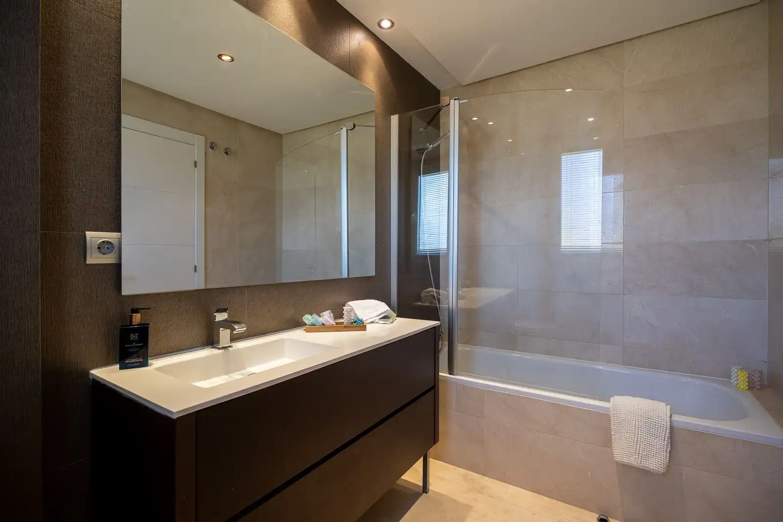 Apartamento con terraza en venta en Calle Los Arqueros 24, imagen 31
