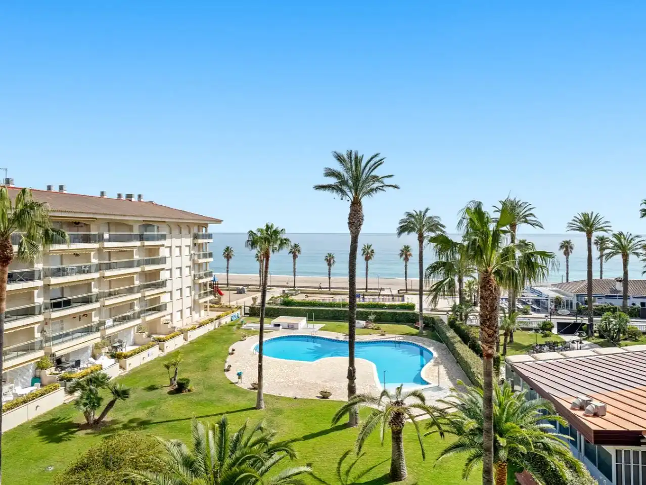 Apartamento con piscina en venta en Carrer de la Baixada Platja Cristall 10
