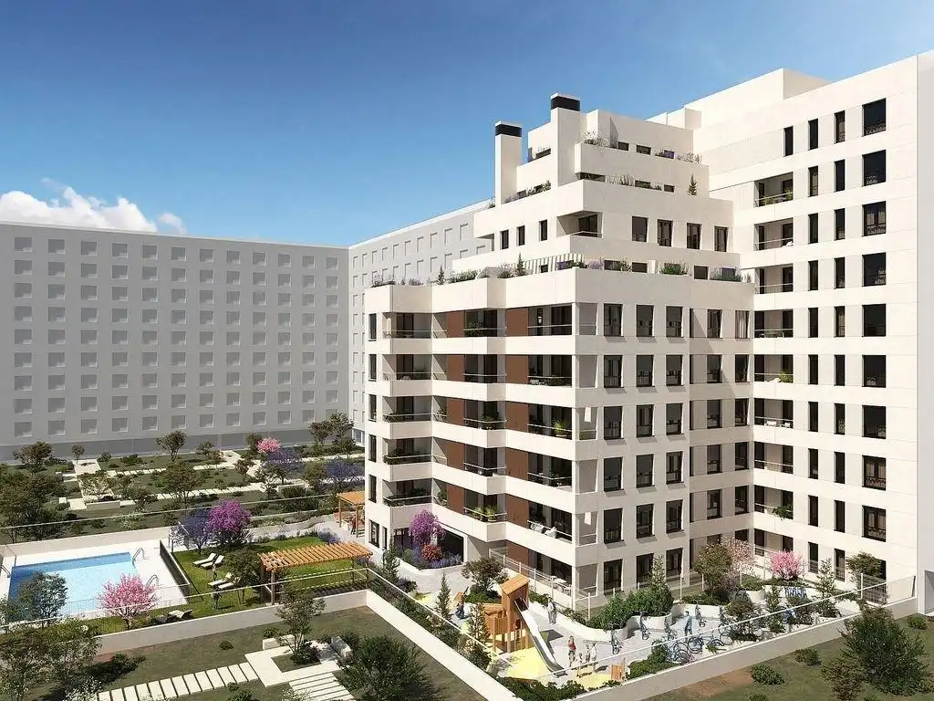 Vista exterior de Piso en venta en Madrid con Calefacción, Terraza y Trastero