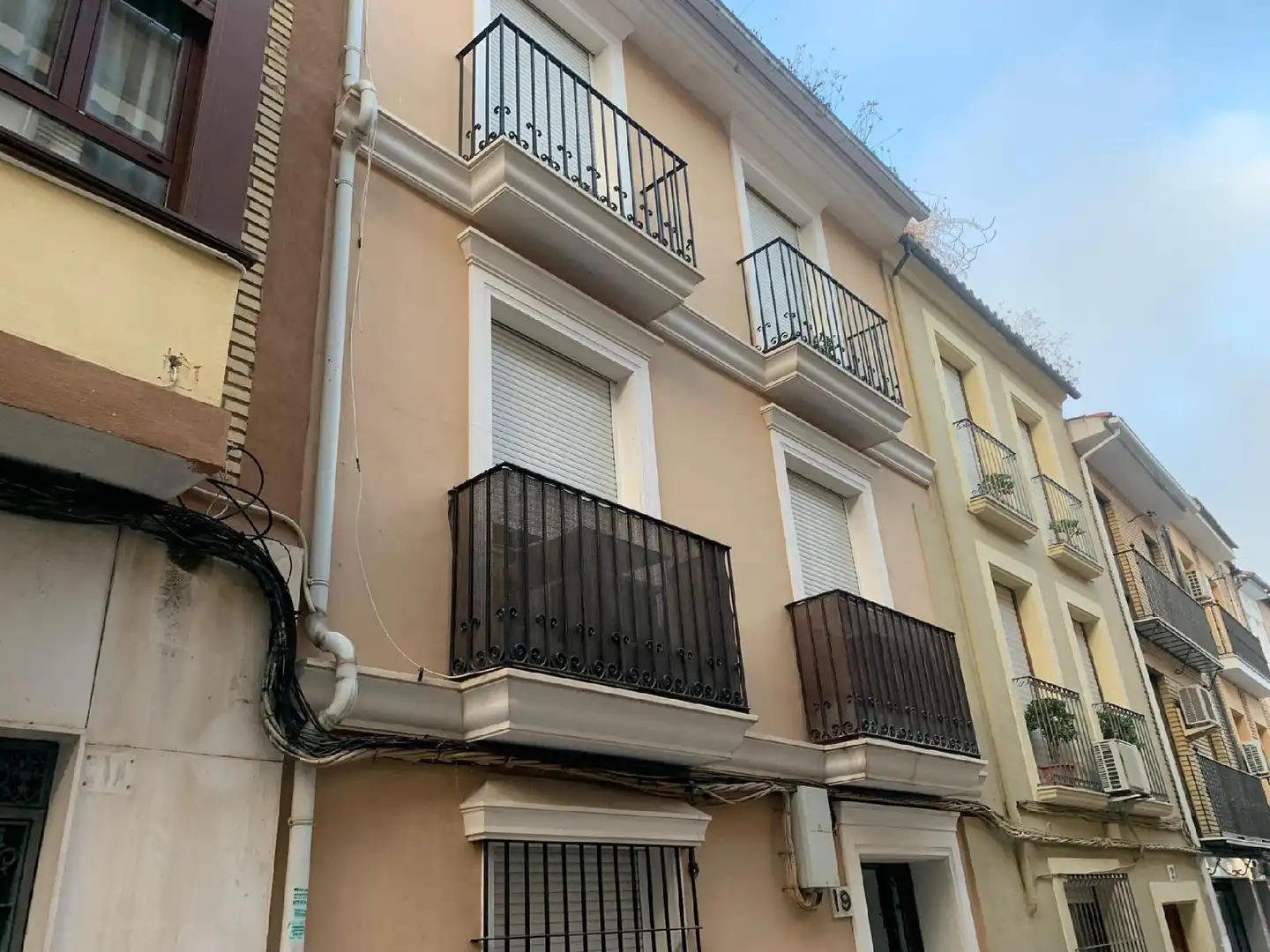 Vista exterior de Piso en venta en Lucena