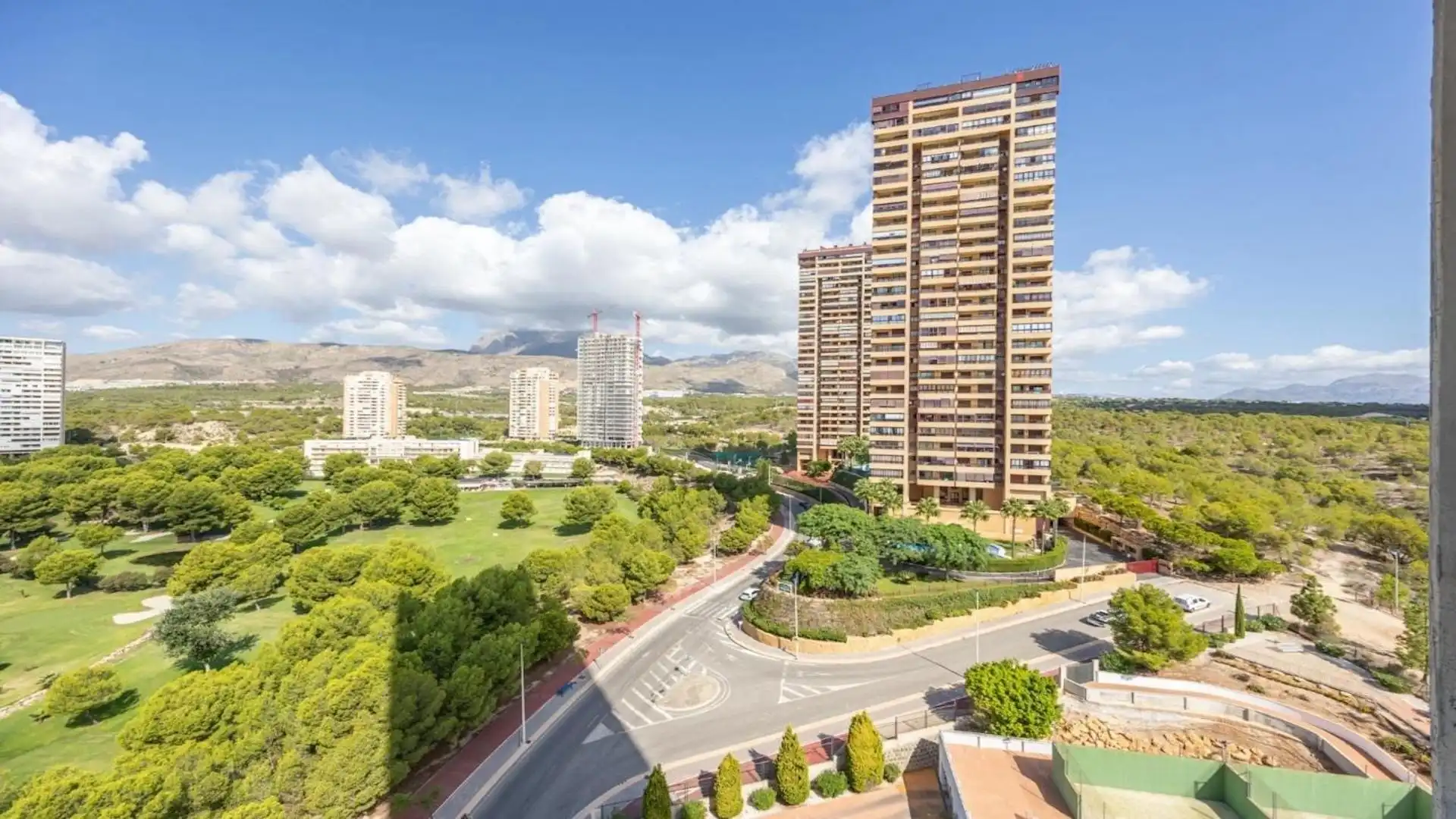 Vista exterior de Pis de lloguer en Via Parque