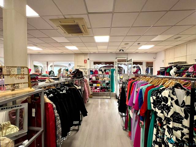 Local comercial en Venta en Pablo Casals en Fuentebella -San Felix - El Leguario