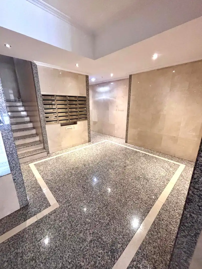 Piso en venta en Gijón  con Calefacción, Parquet y Amueblado