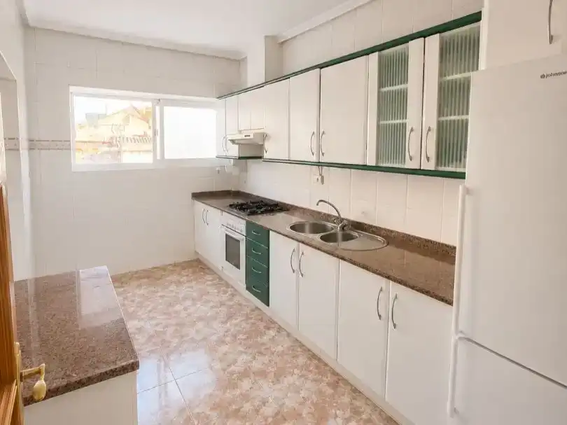 Cuina de Pis en venda en Archena amb Aire condicionat, Jardí privat i Traster