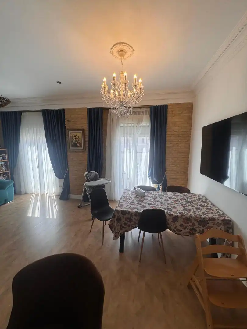 Wohnung zur Miete in Carrer de la Reina Na Germana, Gran Via