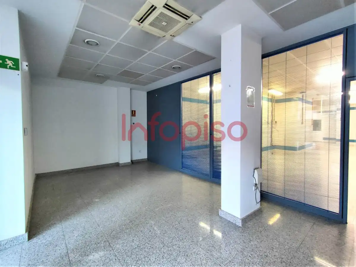 Local comercial de lloguer a Valdepeñas